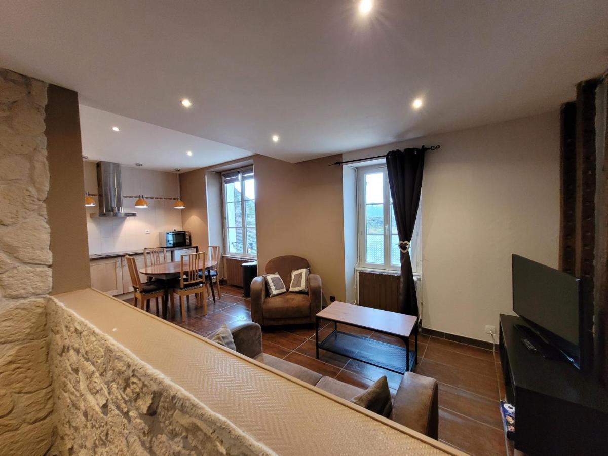 Appartamento Les Bords De Loire Veuves Esterno foto
